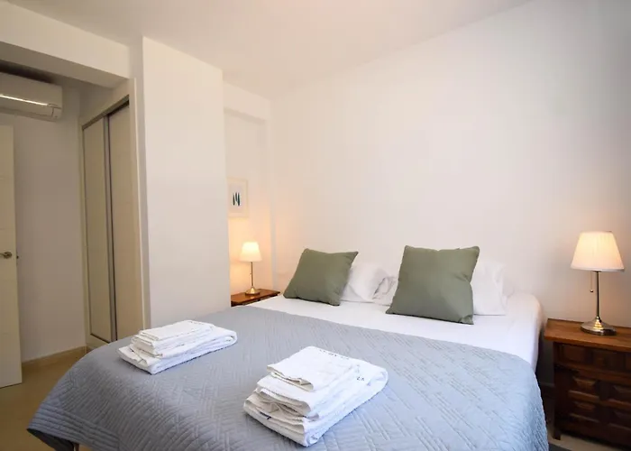 Ref 278 Apartment *